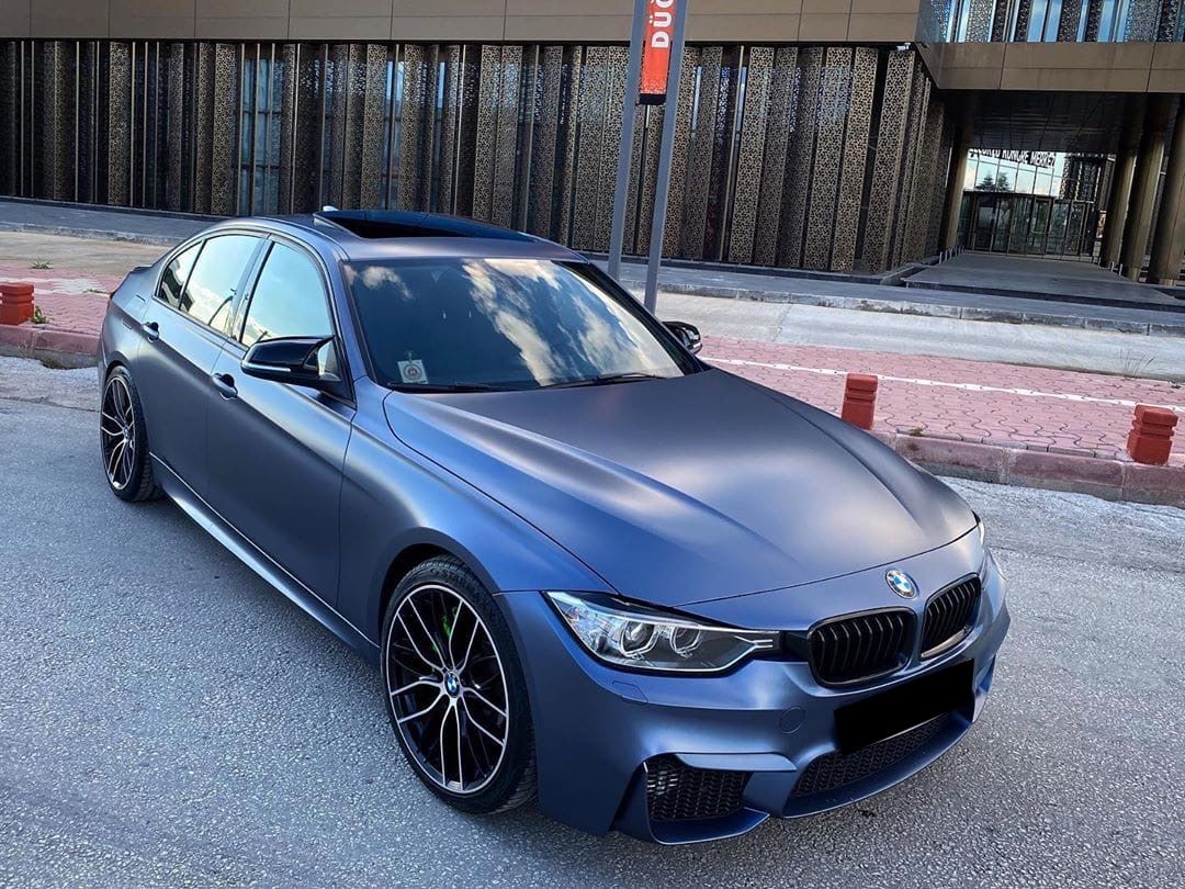 Оклейка пленкой BMW цвет matte metallic ECH18 Oxford blue