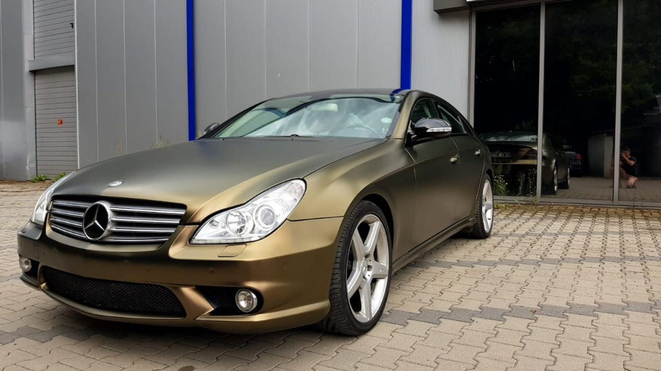Оклейка пленкой Mercedes цвет matte metallic-ECH17 Bond Gold