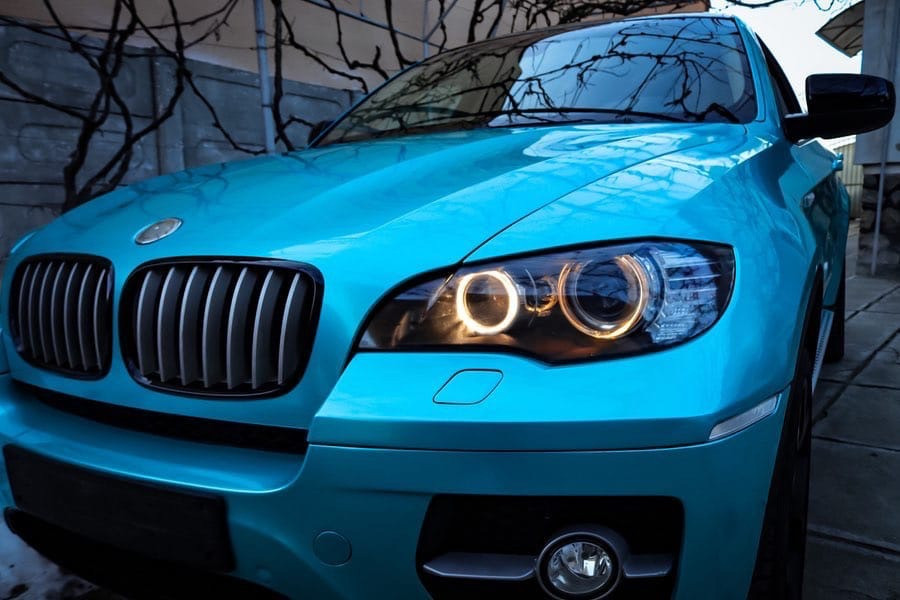 Оклейка пленкой BMW цвет candy metallic RB16 Sea Turquoise