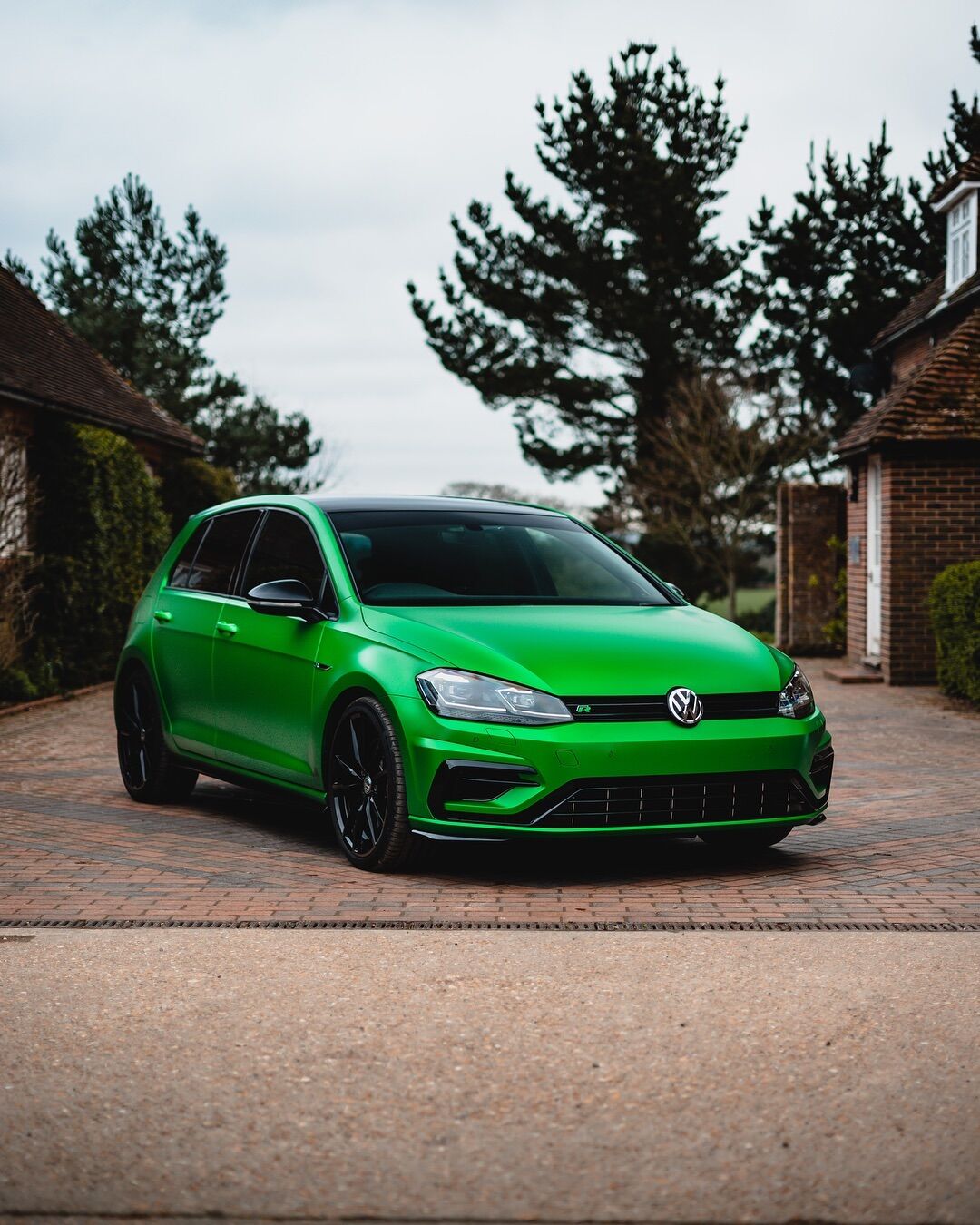 Оклейка в матовый хром Volkswagen  Golf