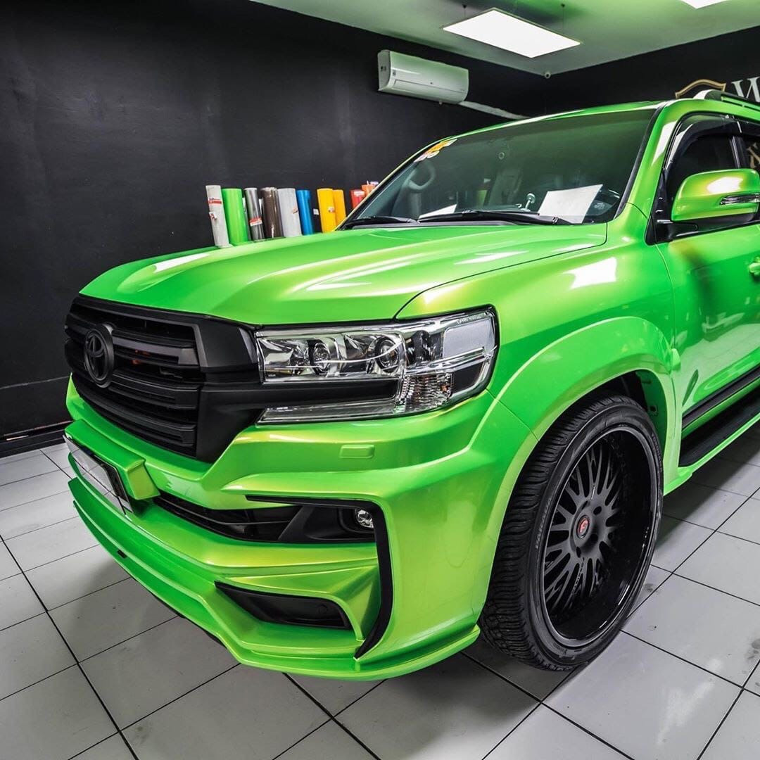 Оклейка пленкой Toyota цвет candy metallic RB22 Kelly green