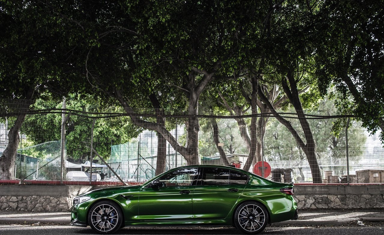 Оклейка пленкой CC+ 4151 Verdoro Green