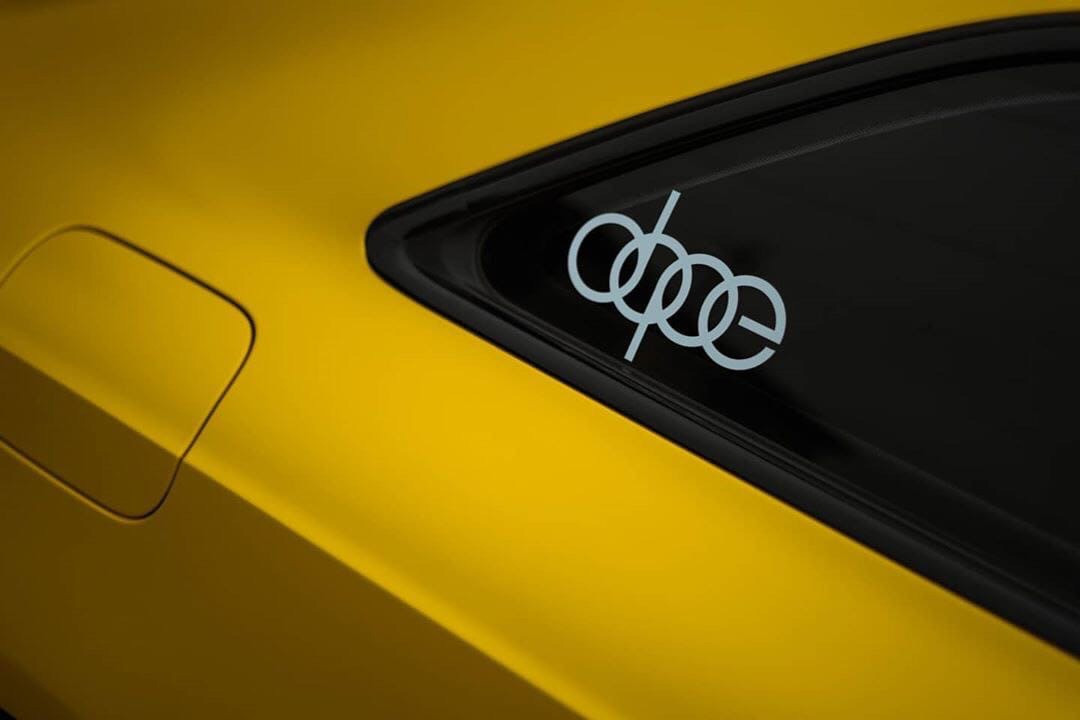 Оклейка пленкой Audi цвет matte metallic ECH16 Hornet