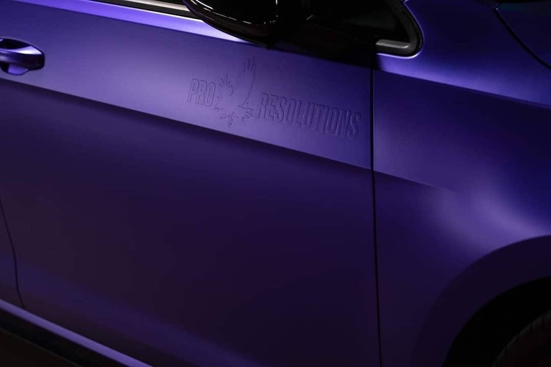 Оклейка пленкой Volkswagen цвет matte chrome VCH303 Violet