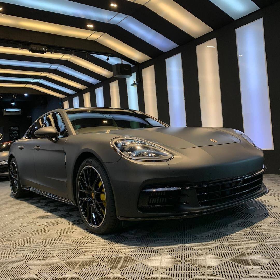 Оклейка пленкой 3M 2080-M212 (Matte Black Metallic)