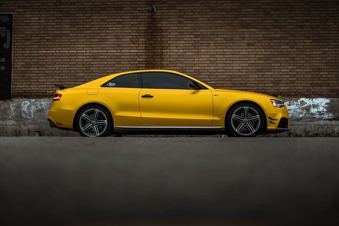 Оклейка пленкой Audi цвет matte metallic ECH16 Hornet