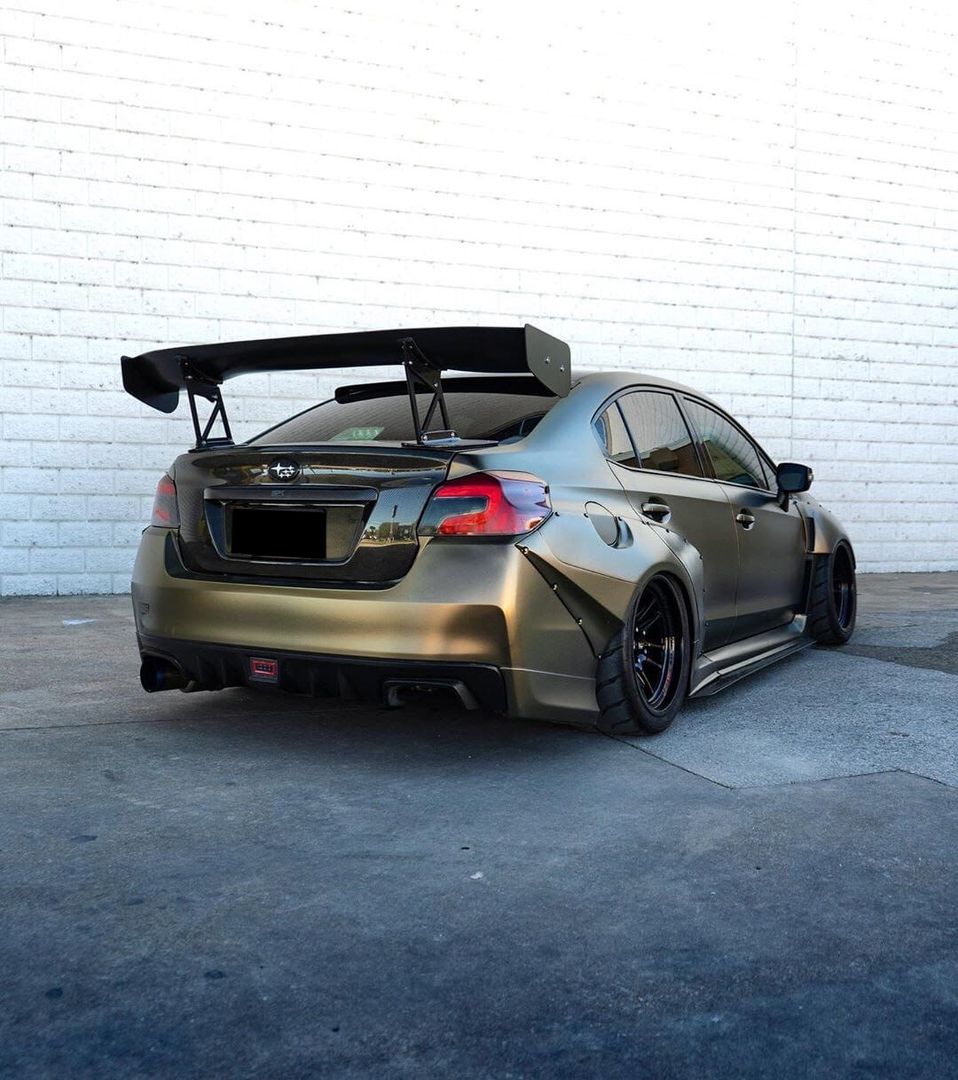 Оклейка пленкой Subaru цвет matte metallic ECH17 Bond gold