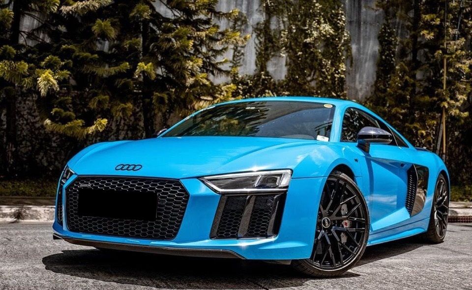 Оклейка пленкой Audi цвет candy metallic RB09 Caribbean Blue
