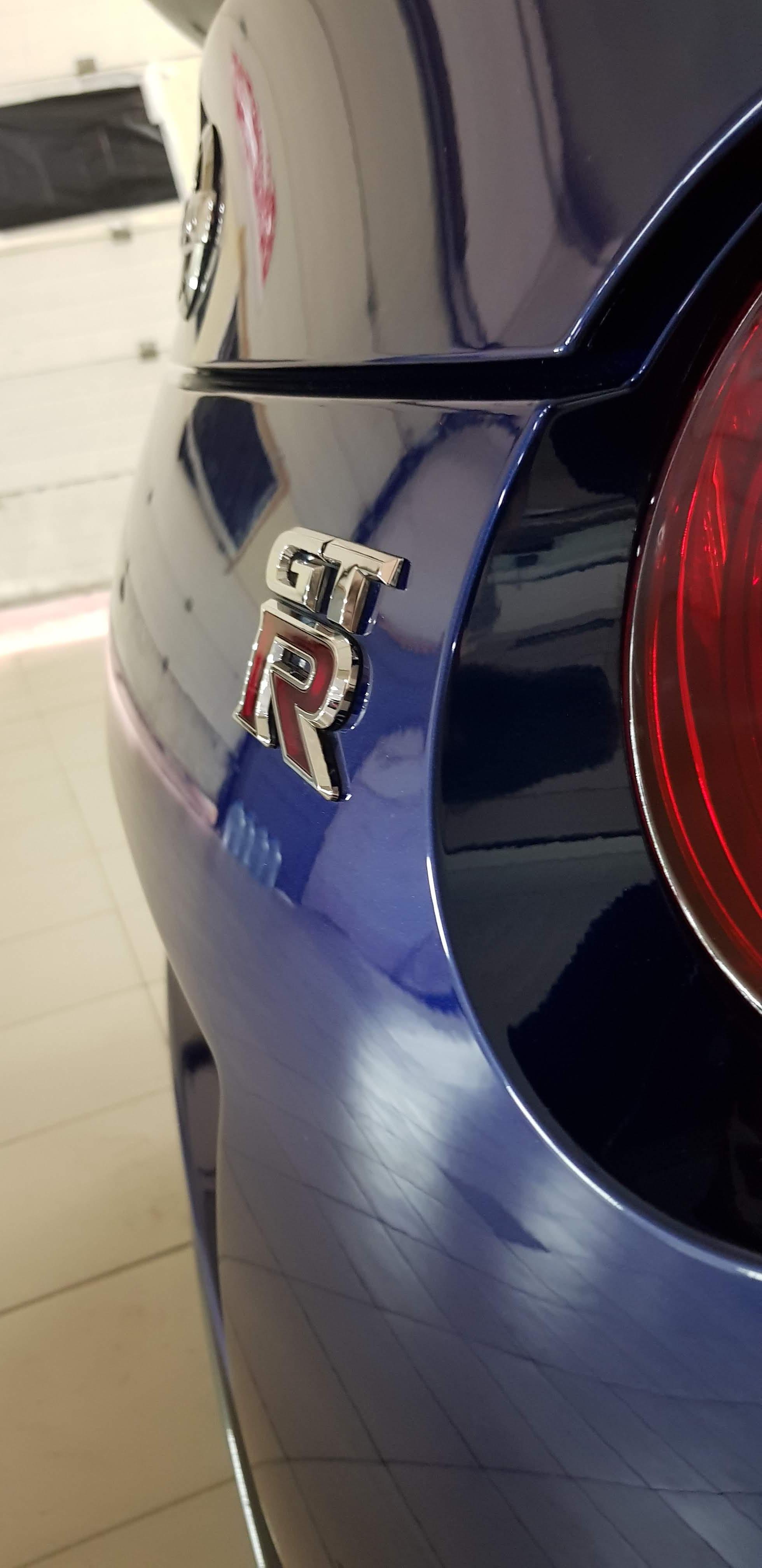 Полировка, нанокерамика, оклейка Nissan GTR
