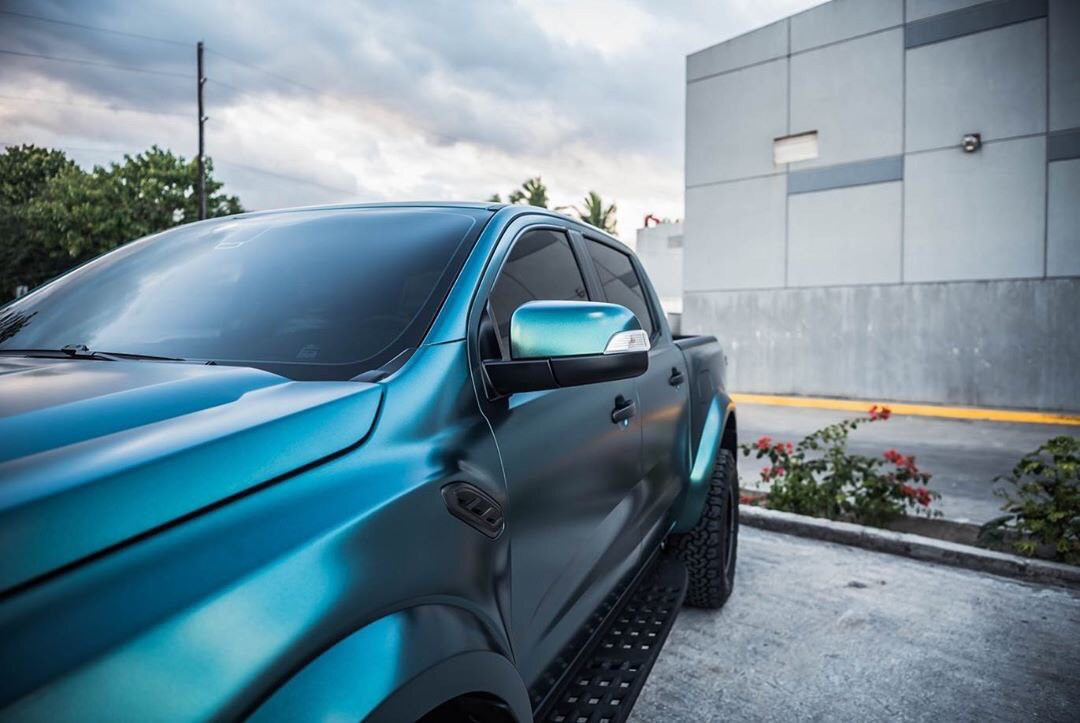 Оклейка пленкой Ford цвет matte metallic ECH19 Forest green