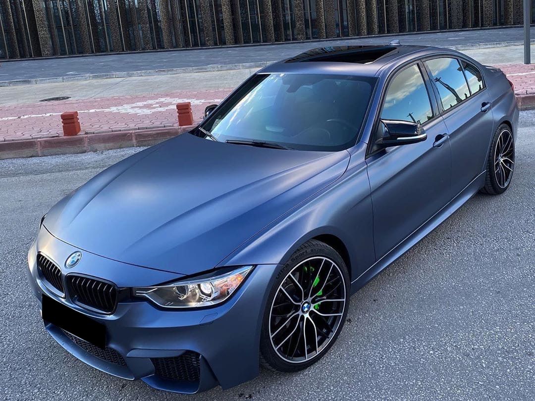 Оклейка пленкой BMW цвет matte metallic ECH18 Oxford blue