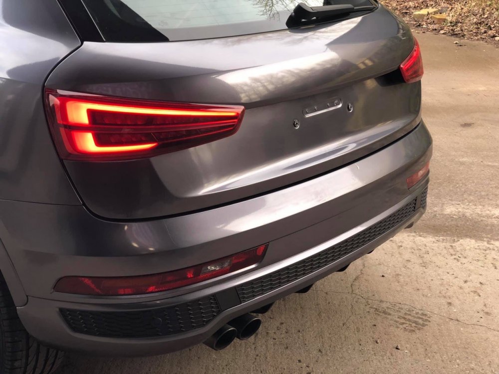 Оклейка пленкой Audi цвет gloss aluminum GAL10 Storm grey