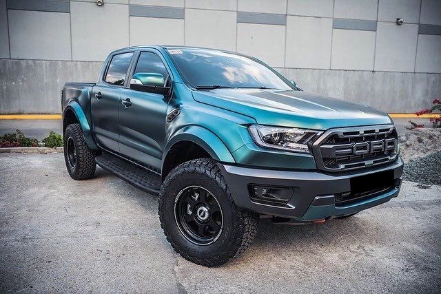 Оклейка пленкой Ford цвет matte metallic ECH19 Forest green