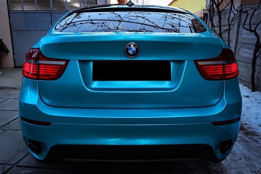Оклейка пленкой BMW цвет candy metallic RB16 Sea Turquoise