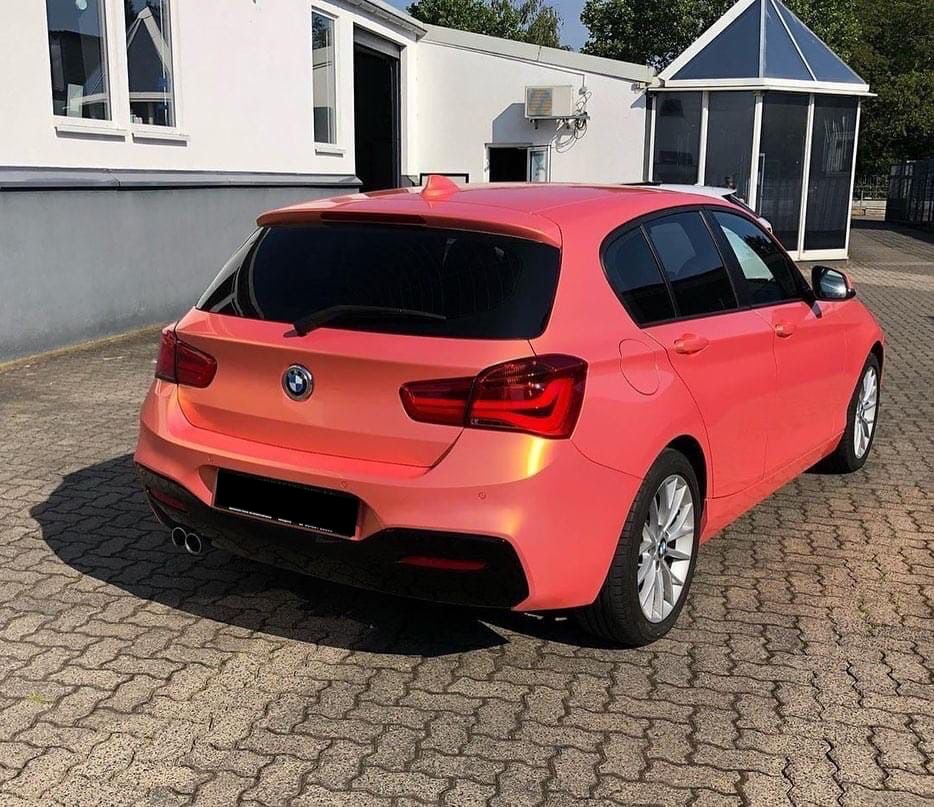 Оклейка пленкой BMW цвет candy metallic RB08 Coral peach