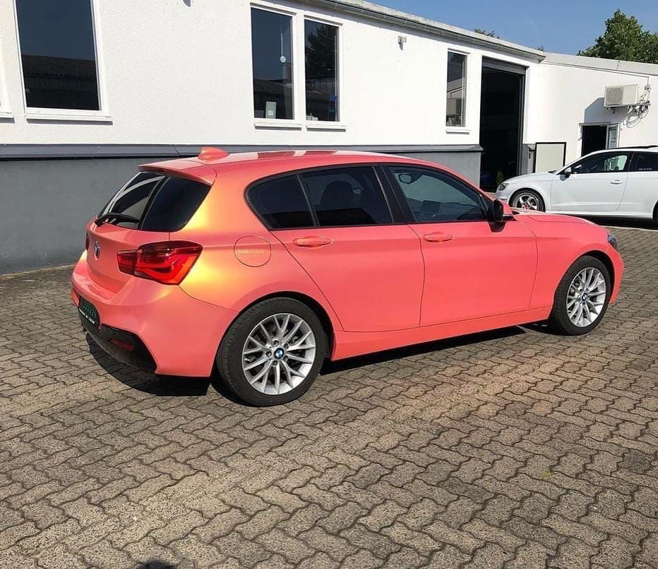 Оклейка пленкой BMW цвет candy metallic RB08 Coral peach